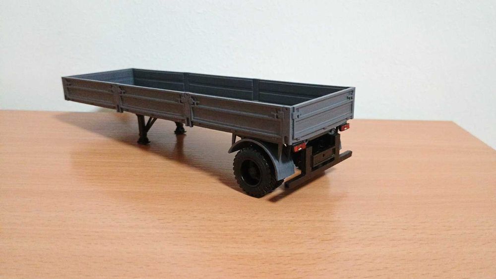 Масштабная модель 1/43 полуприцеп одаз 93571