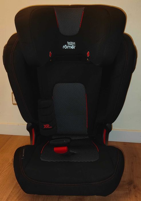Britax Römer Kidfix III Car Seat for Children Aged 4–12 Years / 15–36 kg