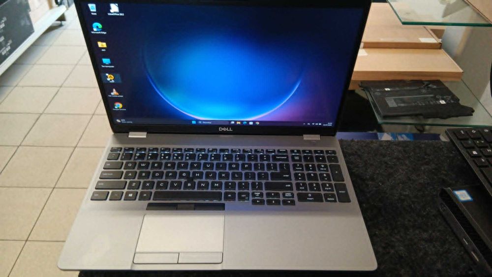 Klasa Biznes Dell 5510 I5 10310U/16gb/256SSD/15.6IPS DOTYK/Windows 11PRO