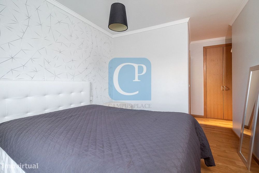 Apartamento T2 para arrendar em Lordelo do Ouro, Porto
