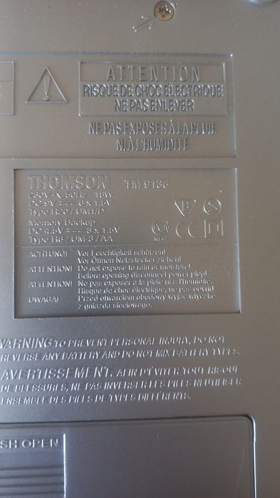 Radiomagnetofon z CD Thomson TM 9136