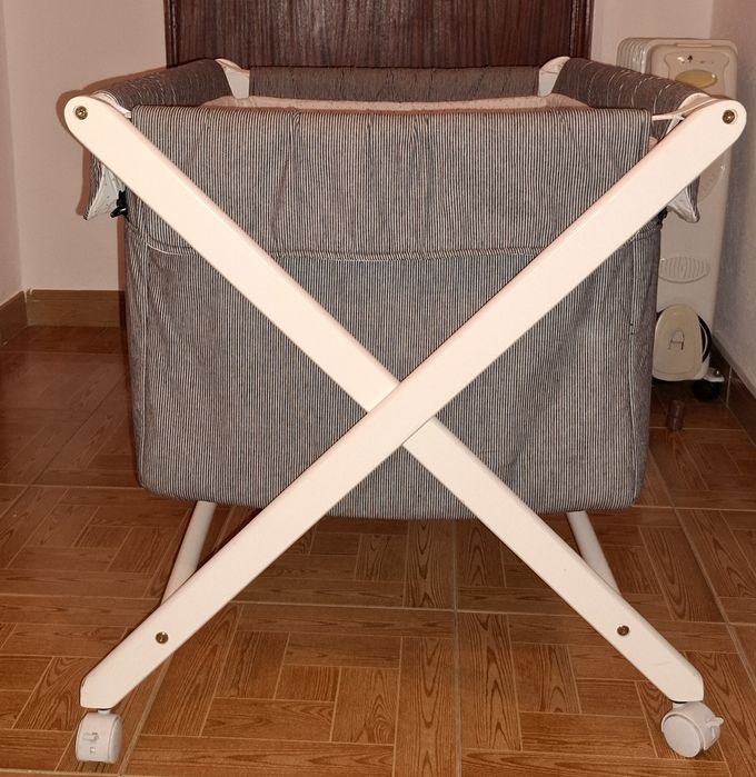 Berço de bebé tuctuc