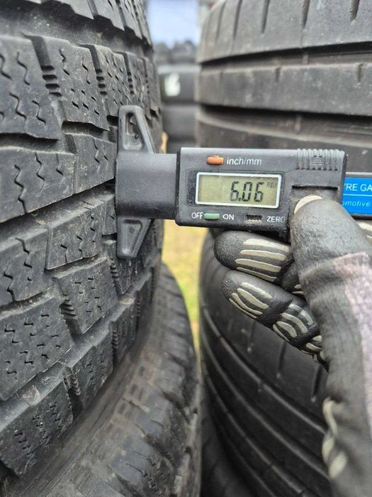 Шини зимові 225 60 16с Hankook