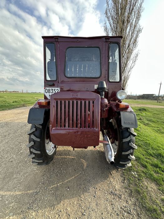 Продам Т-16 у відмінному стані !