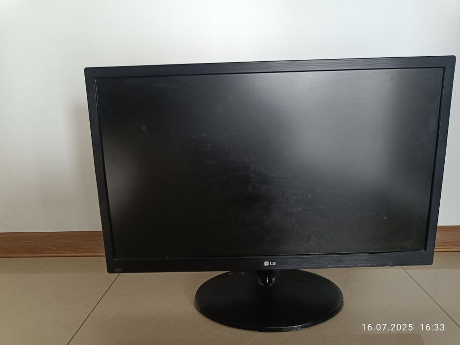 Monitor LG 24 cale