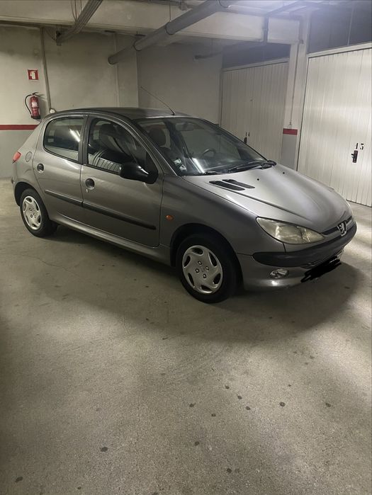 Peugeot 11 gasolina poucos klm