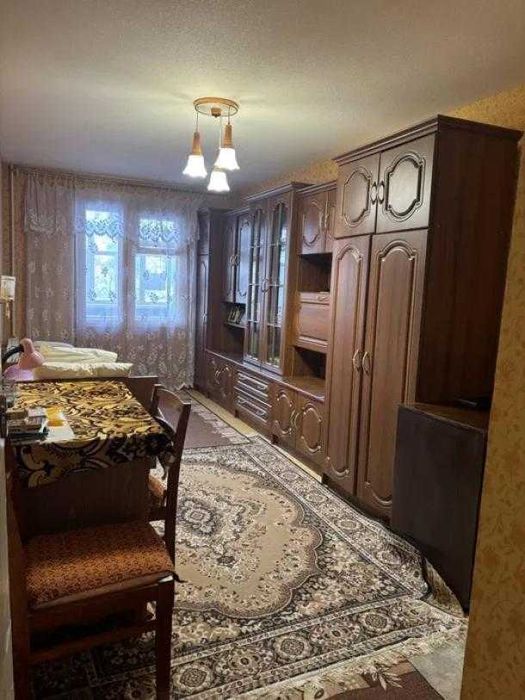 Продам 3к.кв. метро Масельского.