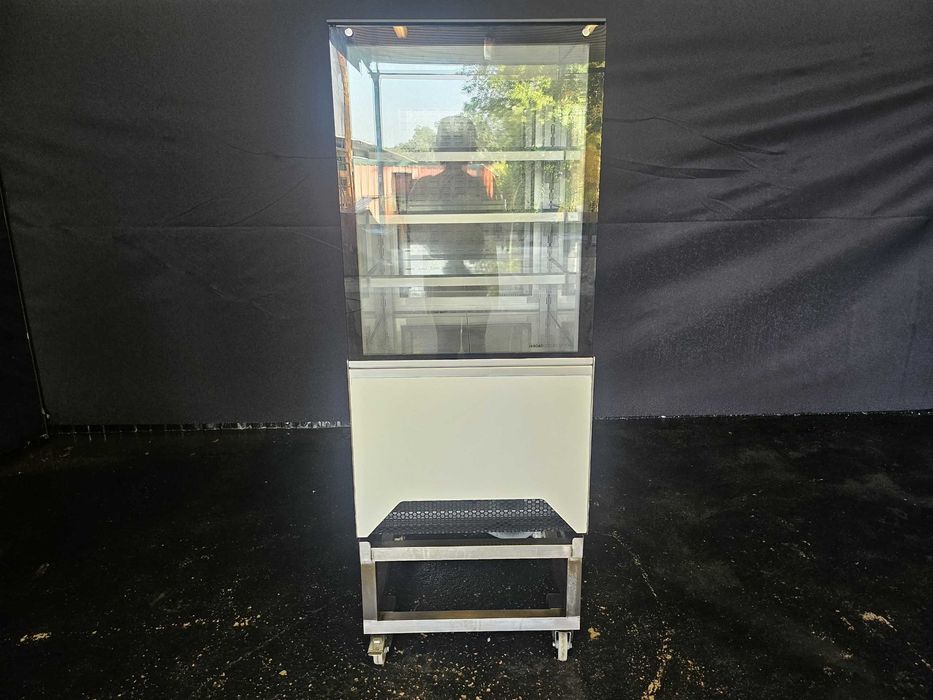 Vitrines refrigeradas e neutras