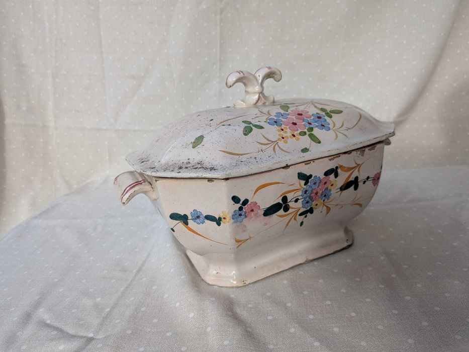 Louça antiga - Terrina