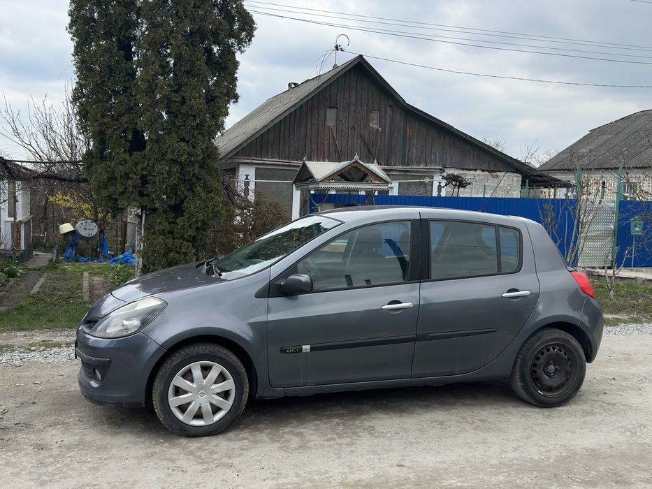 Продам Renault clio 2006