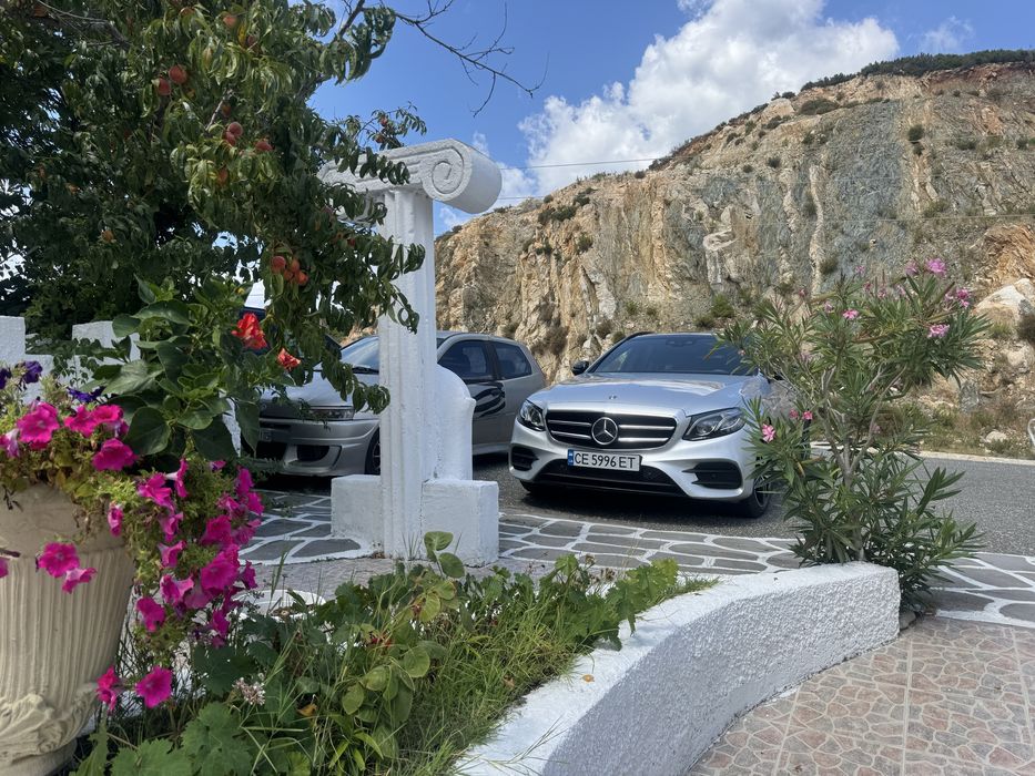 Mercedes Е350d    AMG