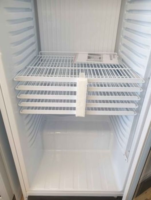 Armario Frigorifico Bebidas e Charcutaria