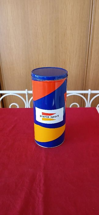 Lata pierre sport, vazia