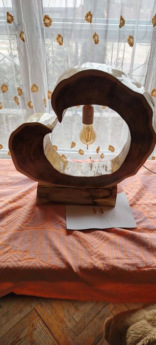 Lampa stołowa drewniana