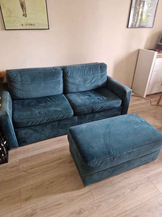Sofa w kolorze butelkowej zieleni z funkcją spania