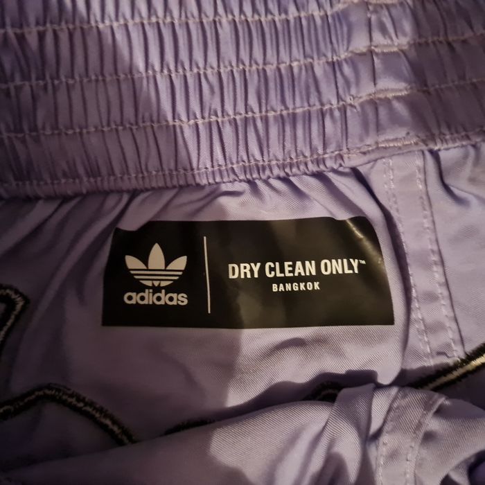 spodenki adidas fioletowe