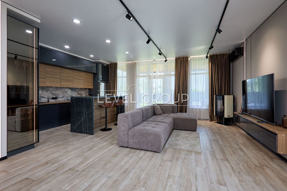 Продаж сучасного котеджу 150 м2 з ремонтом КМ Osocor House, Дарницький район, Славутич, Київ