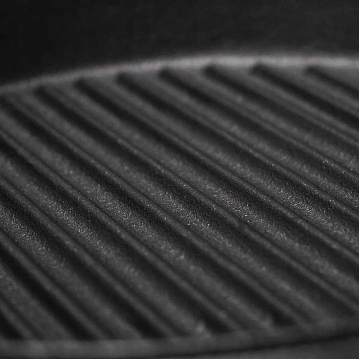 Kociołek Żeliwny Myśliwski Z Patelnią Garnek 10l 3w1 Ognisko Grill Kocioł Na Pieczonki Na Gulasz Do Potraw Ciepłych Dań