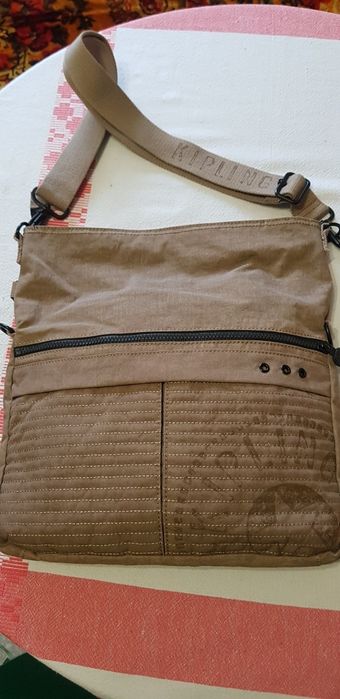 Сумки мужские текстильные и кожанная