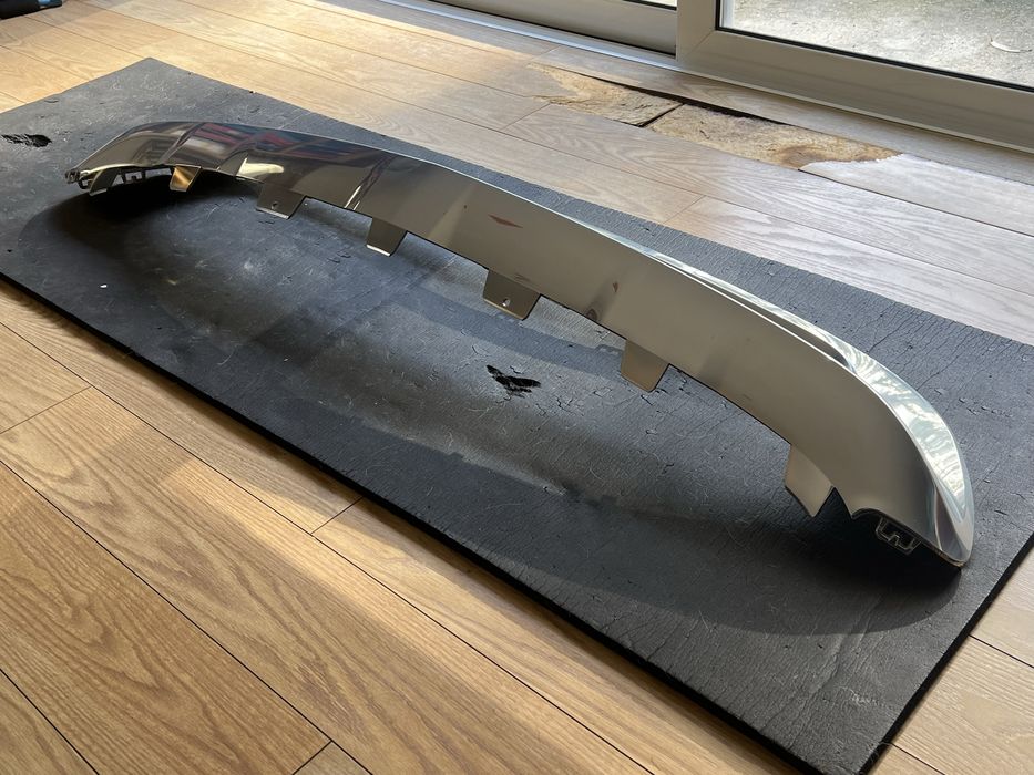 Rebordo, grelha de radiador - Mercedes GLA