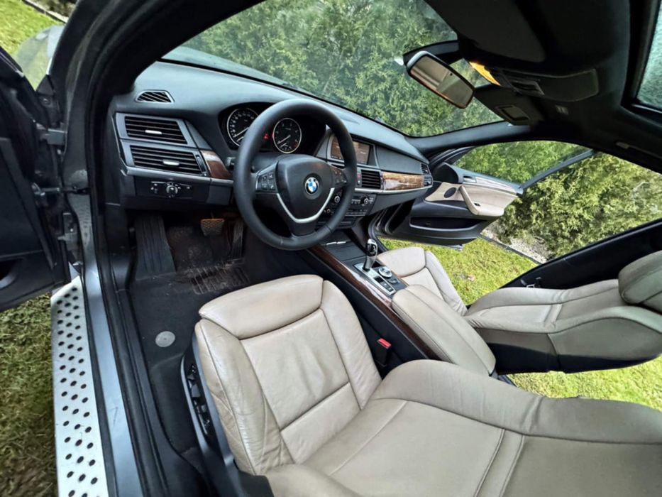 BMW X5 e70 3.0 D xDrive panorama