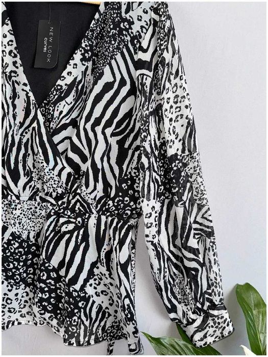 New Look Curves bluzka kopertowa plus size animal print V-neck r.50