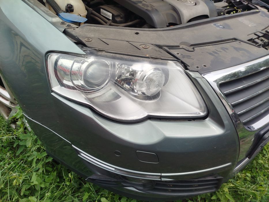 Lampa xenon prawy przód VW Passat B6