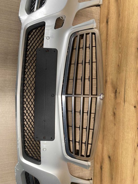 Zderzak przedni Mercedes w212 przed lift 6xpdc spryski kolor 775