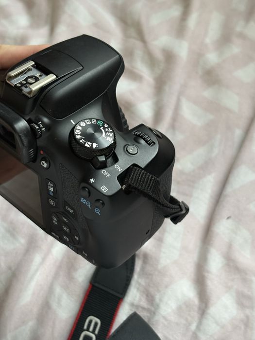 Aparat fotograficzny Canon EOS 1300 D