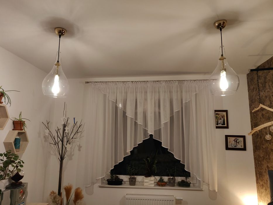 Szklane LAMPY wiszące z ozdobnymi żarówkami