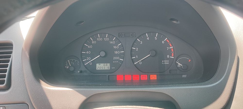 Mitsubishi SPACESTAR