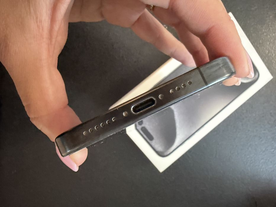 Iphone 15 pro max 256gb black titanium