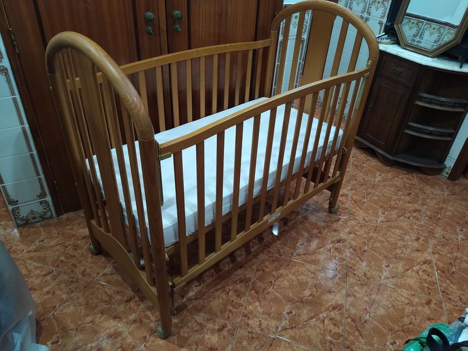 Berço para bebé cama da TRAMA em Madeira maciça casa quarto apartament