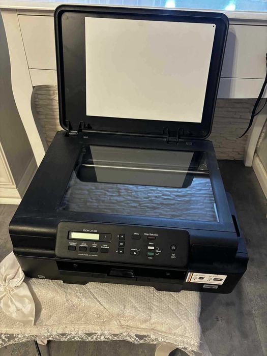 Sprzedam urządzenie wielofunkcyjne Brother DCP J105