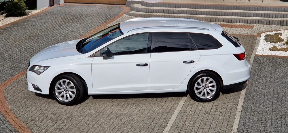 Seat Leon I Właśćiciel.1.6 TDI 110KM, Biała Perła, Pdc, Karbon. ORYGINAŁ