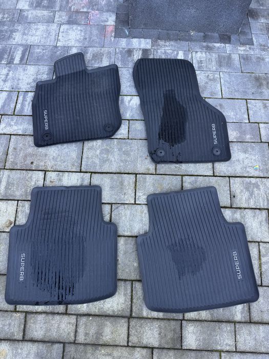 Dywaniki Gumowe Superb 2025