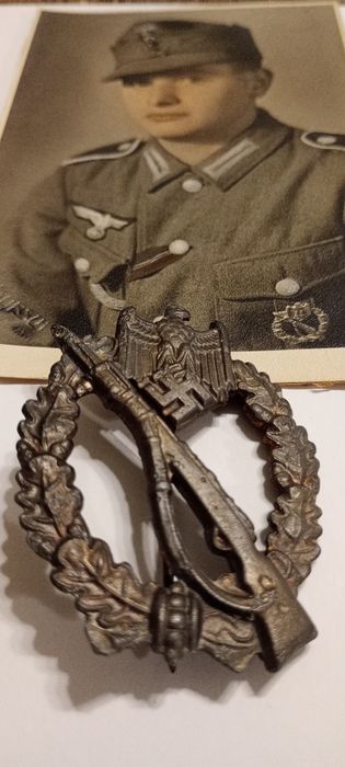 Militaria Wehrmacht III Reich Distintivo de Assalto