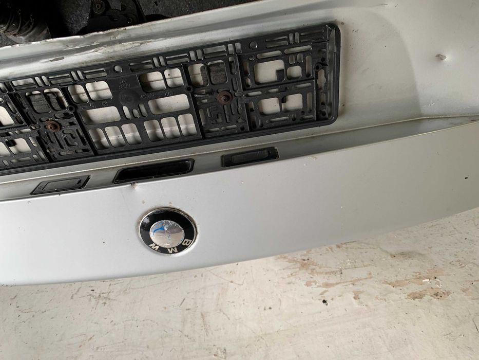 BMW E60 Seria 5 Sedan Pokrywa Klapa Bagażnika Zamek Mikrostyk Srebrna