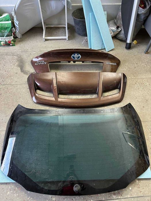 Скло заднє Toyota HR-V