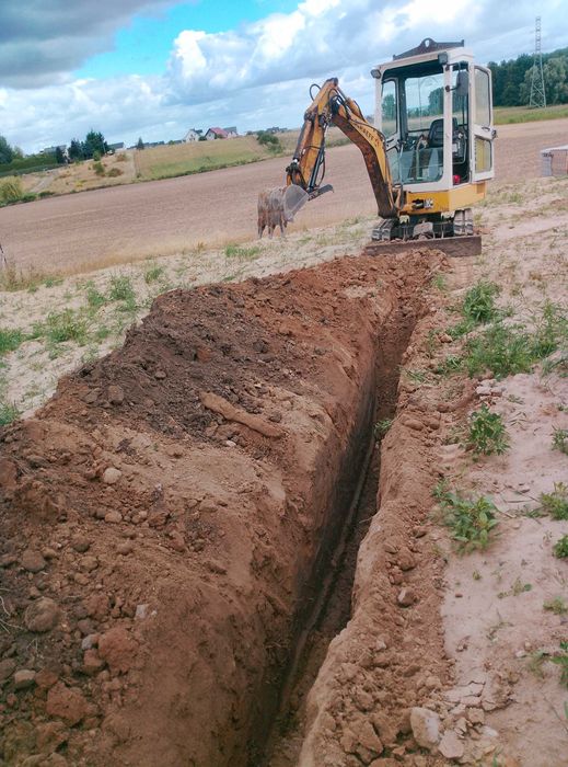 Usługi minikoparką  transportowe wywrotka 3.5  tony budowlane