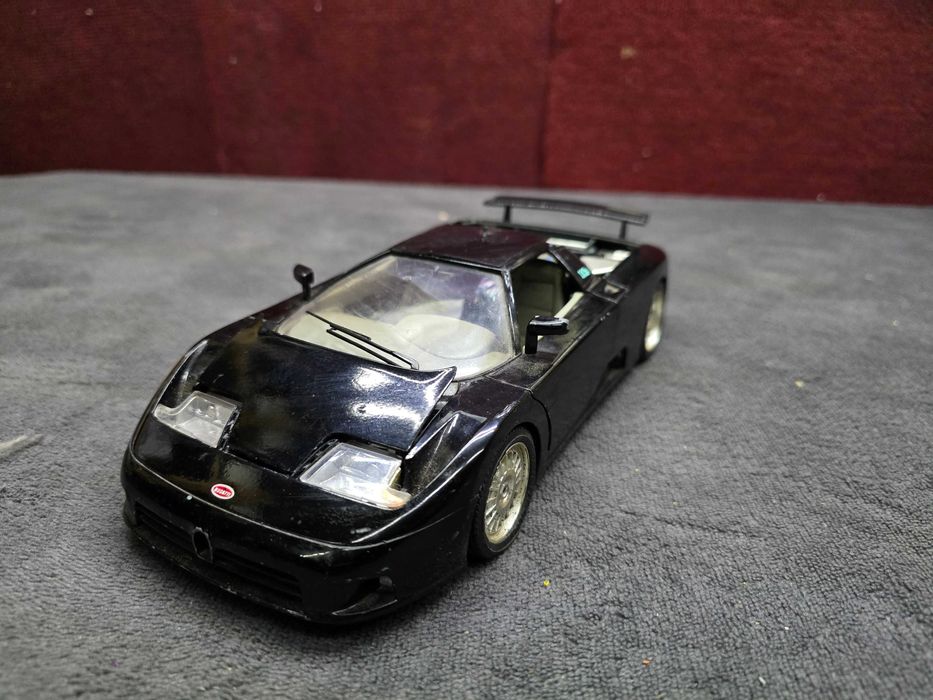 Bburago Bugatti 11GB 1/18 made in Italy