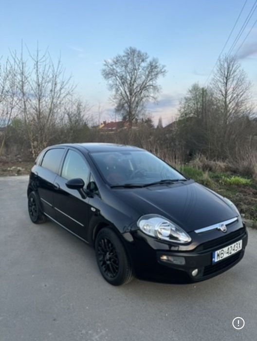 Fiat Punto Evo Stan bardzo dobry, wymieniany akumulator i sprzęgło