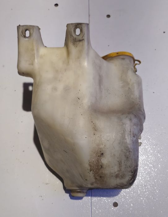 Бачок склоомивача SUBARU impreza WRX (86610FE000)