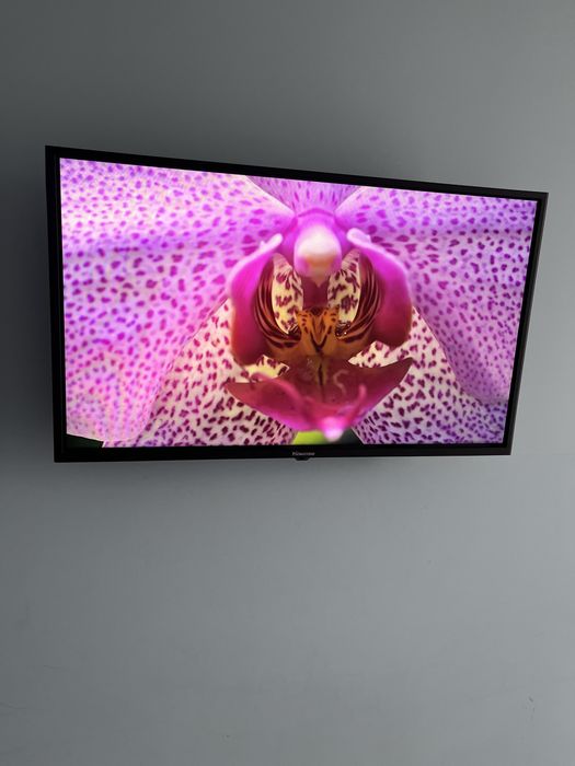 Смарт-Телевізор Hisense H32A5800 32* + смарт приставка в подарунок