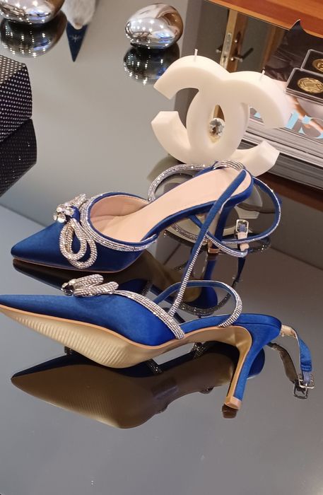 Sandálias com brilhantes