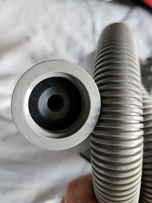 Tubo flexível com filtro para entrada de agua