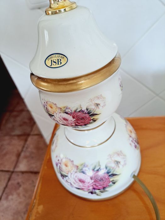 Candeeiro de porcelana