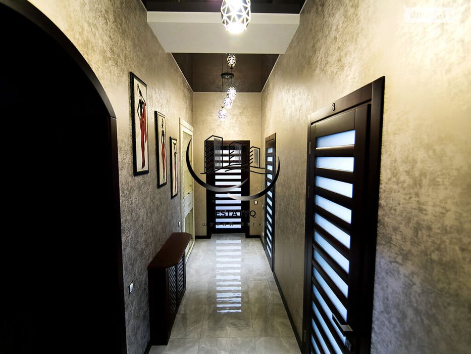 Здам 5 кімнатні апартаменти, Центр