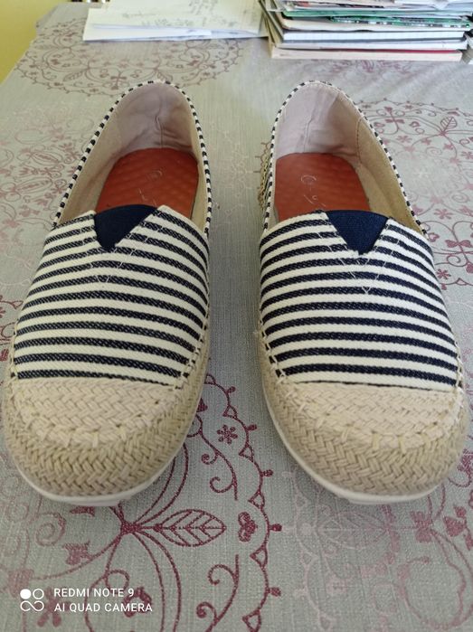 Nowe Espadryle roz 39