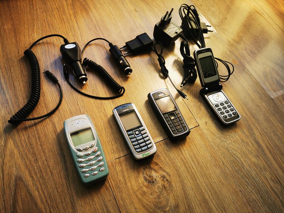 Zestaw telefonów Nokia 3410 Nokia 6020 Nokia 6230